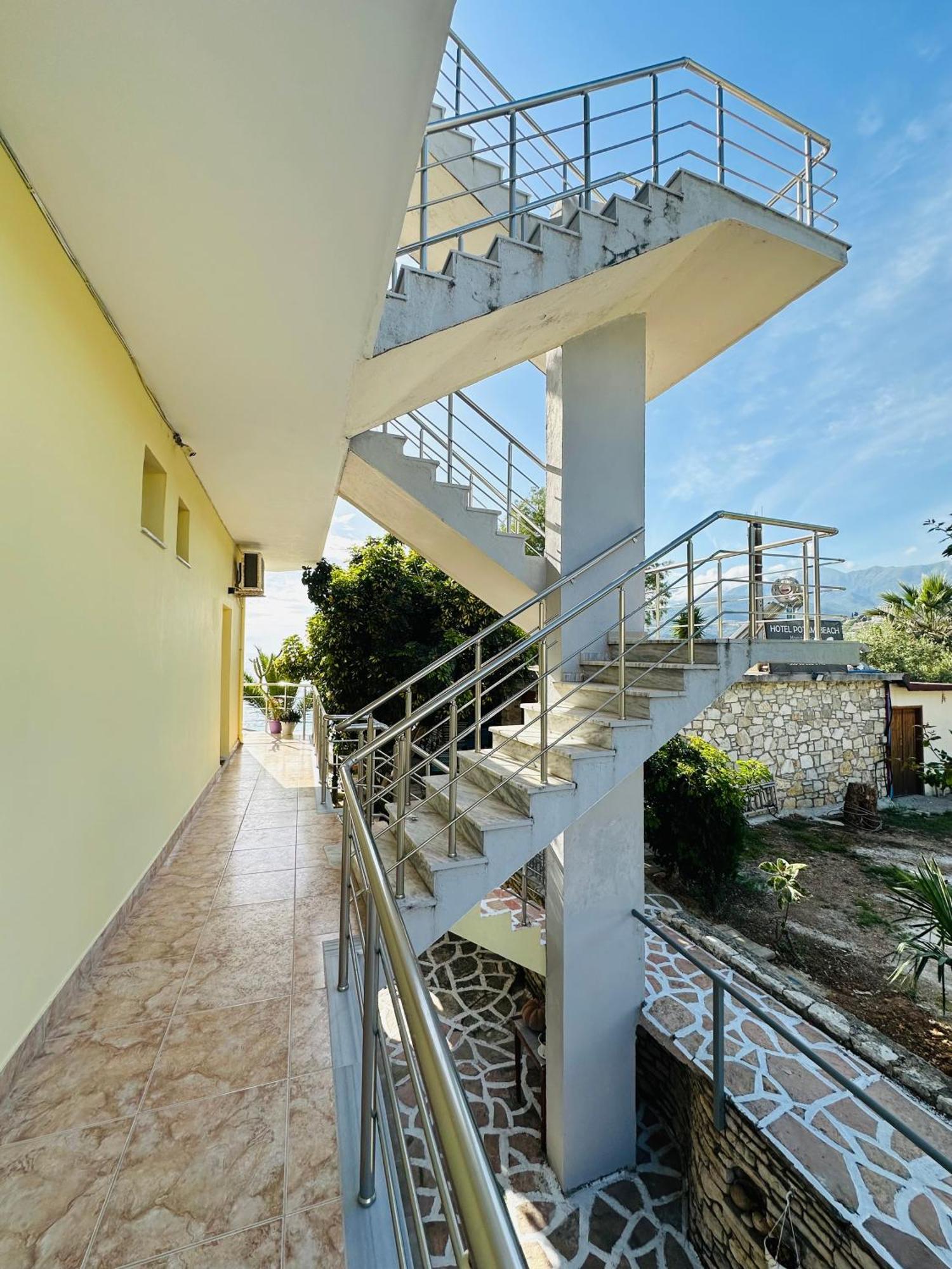 Hotel Potami Seashell Himare Esterno foto